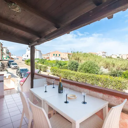 La Terrazza Sull'insenatura Apartment *